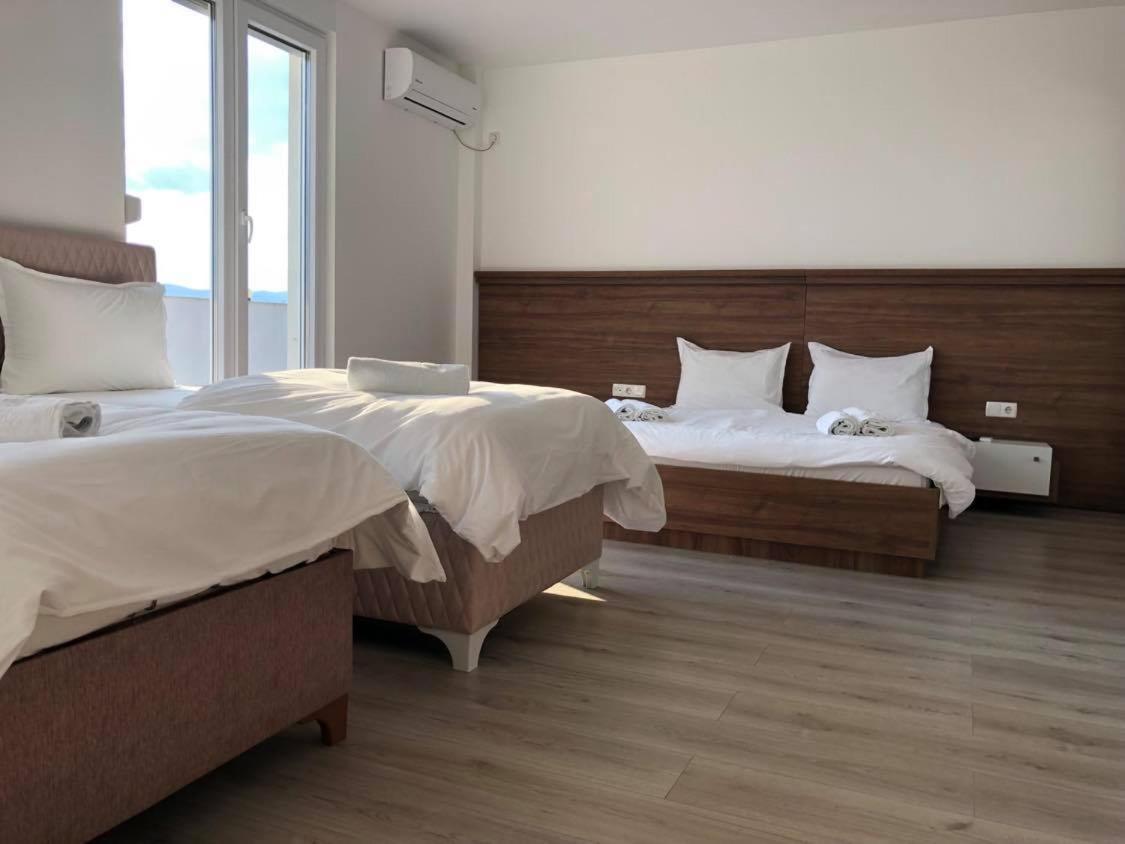 Hotel Dardani Titova Mitrovica Buitenkant foto
