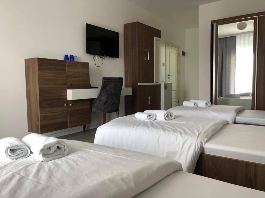 Hotel Dardani Titova Mitrovica Buitenkant foto